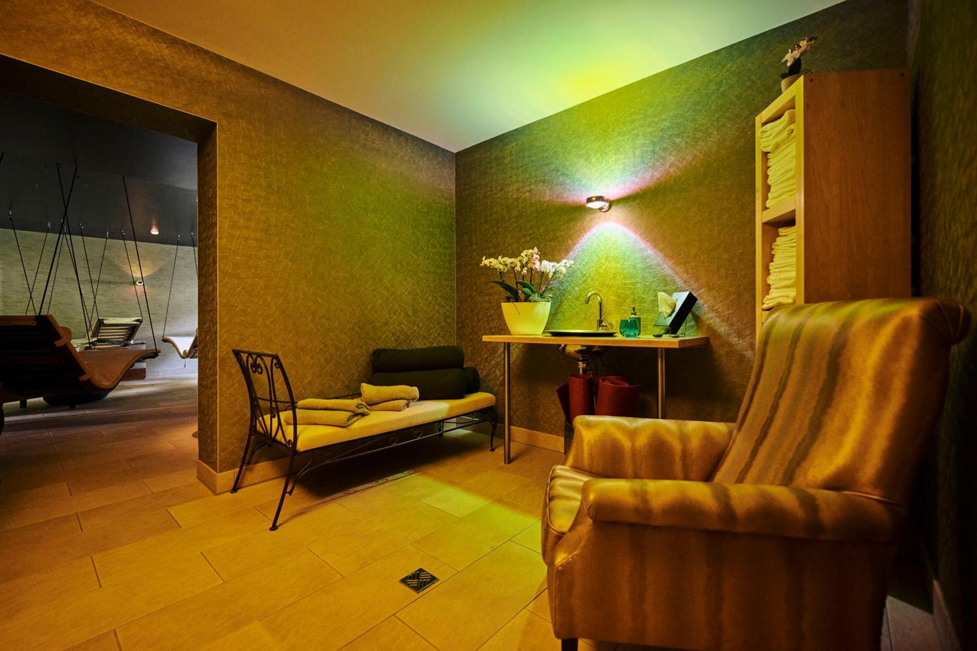 Arlberg Stuben - Das Kleine, Feine Hotel シュトゥーベン・アム・アールベルク エクステリア 写真